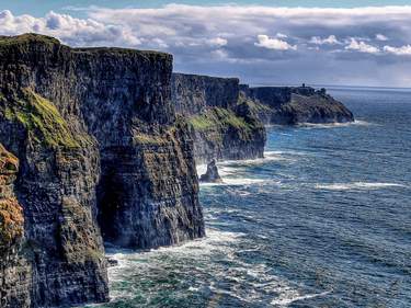 Pearls of Ireland: Cliffs of Moher, Galway and the Burren National Park