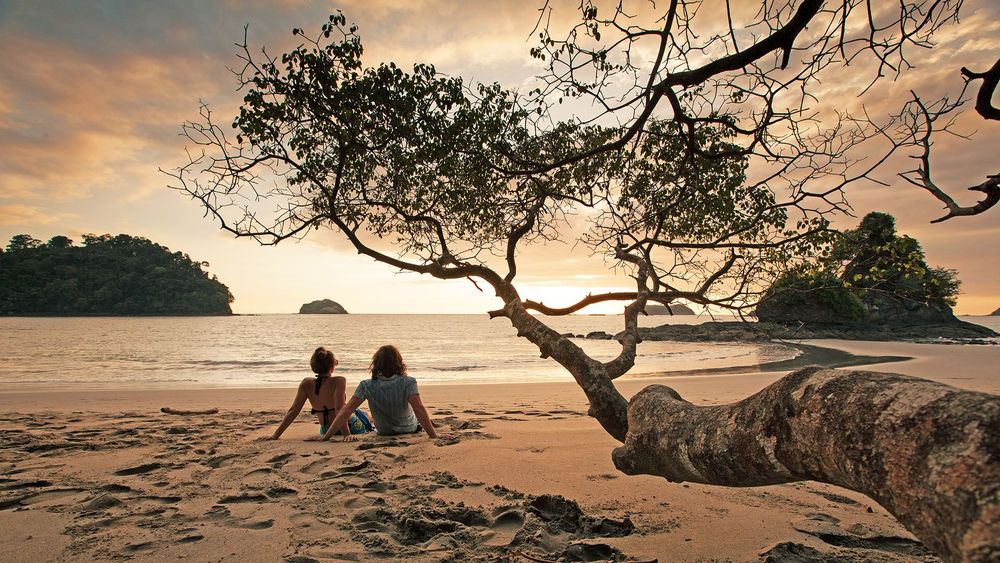 Costa Rica Sunset at Manuel Antonio Antonio National Park  © thefilmpoets/Shutterstock