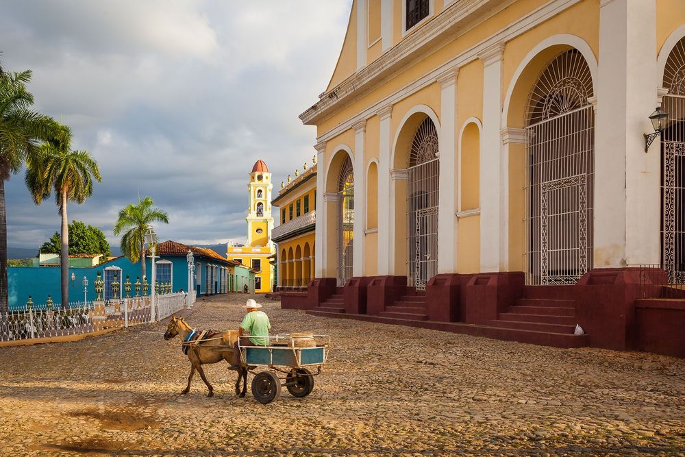 Trinity Church in Plaza Mayor, Trinidad, Cuba © Maurizio De Mattei/Shutterstock