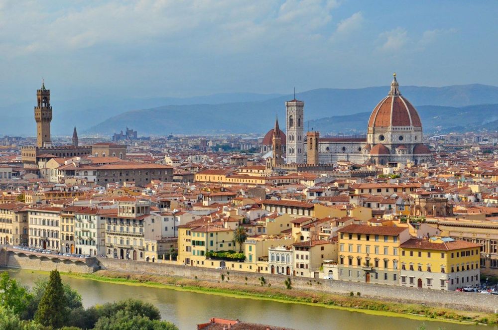 Florence cityscape © Bob Hilscher/Shutterstock