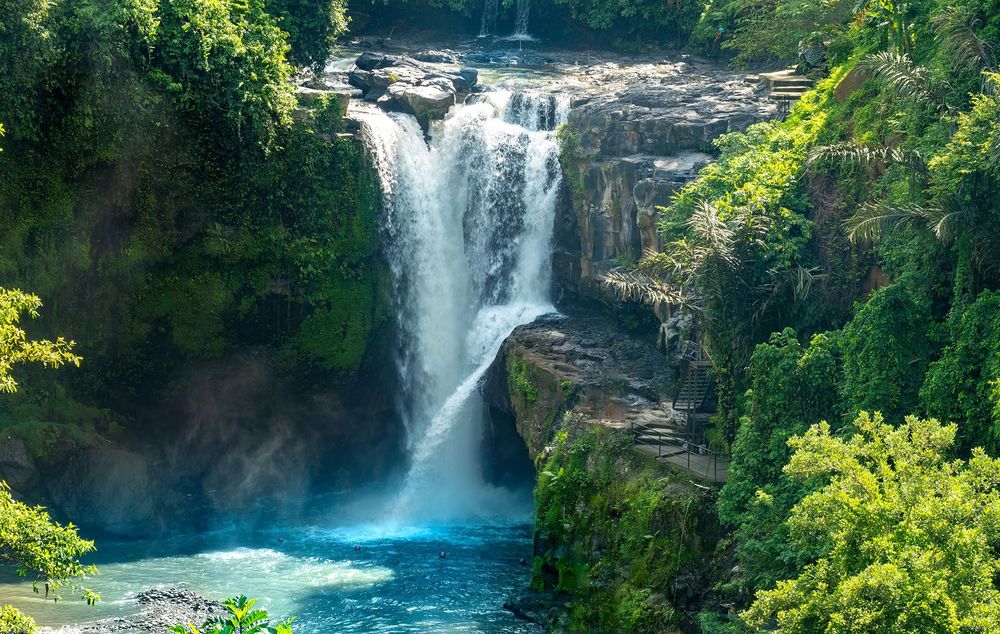 Tegenungan Waterfall on the Petanu River, Kemenuh Village, Gianyar Regency, north of Ubud, Bali © Shutterstock
