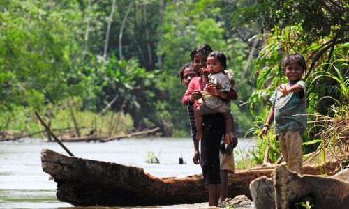 children of Miskito people at a river bank, Honduras, La Mosquitia, Las Marias