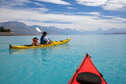 Kayaks, Lake Pukaki and Aoraki, Mt Cook, South Canterbury, South Island, New Zealand