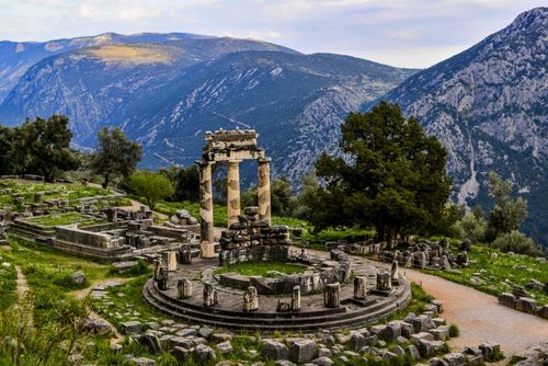 Sanctuary of Athena Delphi, Greece © peterlazzarino/Shutterstock