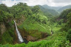 best-waterfalls-in-Costa-Rica-Catarata-de-Toro