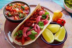 cochinita-pibil-tacos-mexico-shutterstock_378388687