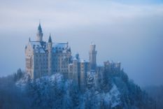 neuschwanstein-castle-fog-shutterstock_261214424