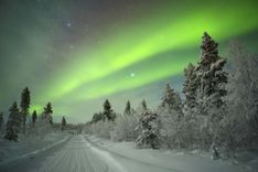 northern-lights-finland-lapland-shutterstock_305354732