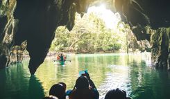 Entrance of Puerto Princesa Palawan subterranean underground river ©  VIew Apart/Shutterstock