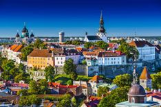 Travel Guide Estonia - Tallinn Old Town © ESB Professional/Shutterstock
