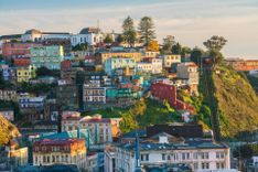 Valparaiso, colorful house in Chile © f11/Shutterstock